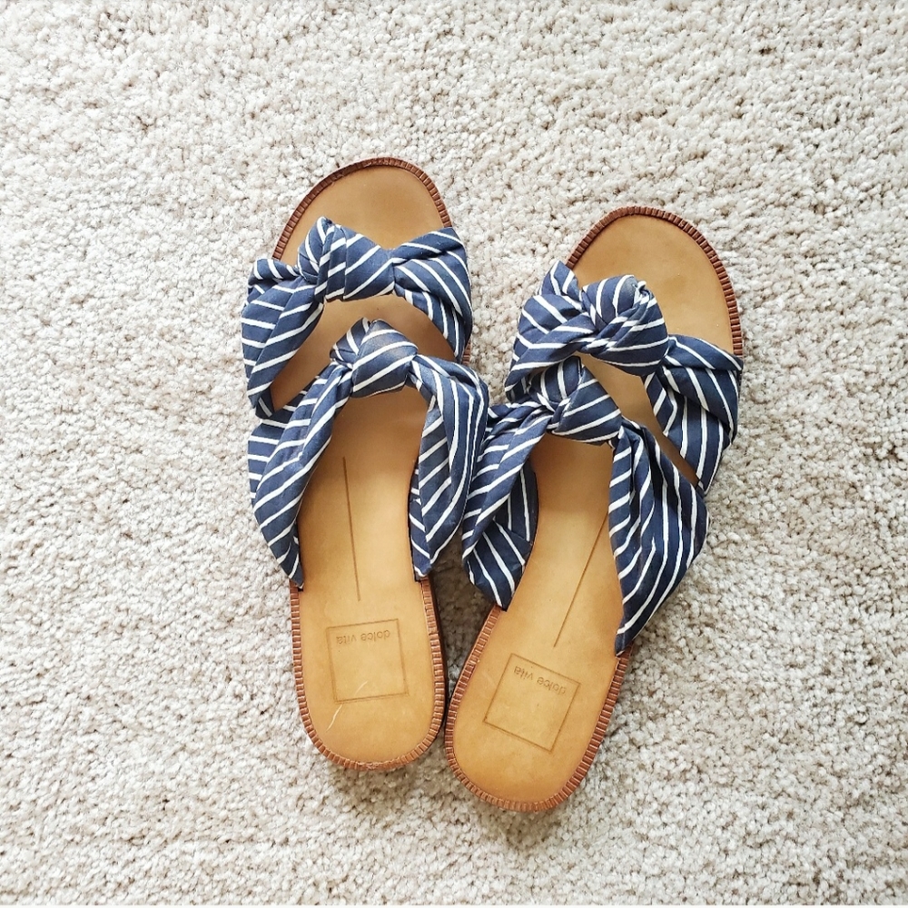Dolce vita sandals